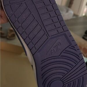 Air Jordan 1 Mid Sneakers